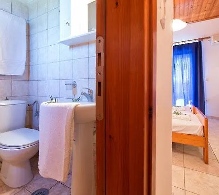 Апартаменты Athena Василикос